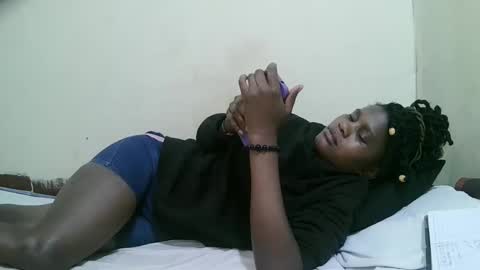 pretty_mellan online show from 01.30.25