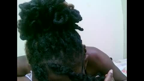 pretty_mellan online show from 02.01.25