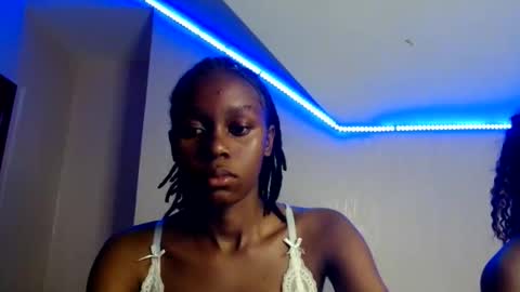 Snapshot of pretty_nyra chatting on 05.25.26 Nyra online show from 05.25.26