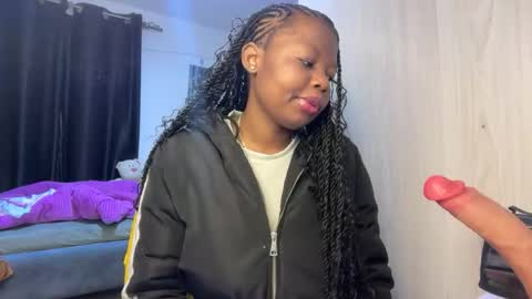 Pretty peaches online show from 03.19.26