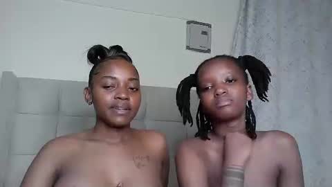 Snapshot of pretty_petite18 chatting on 02.13.26 lynn online show from 02.13.26