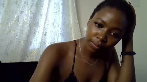 pretty_petite24 online show from 05.15.26