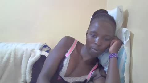 pretty_petite_ebony online show from 01.22.25