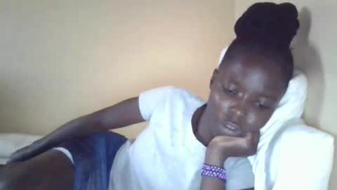 pretty_petite_ebony online show from 01.27.25