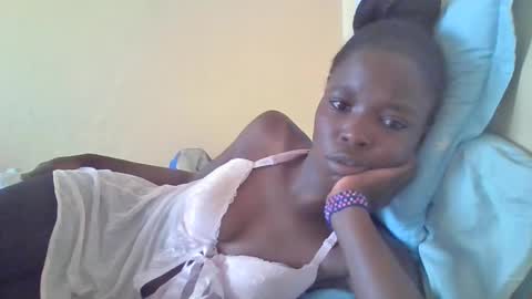 pretty_petite_ebony online show from 02.16.25