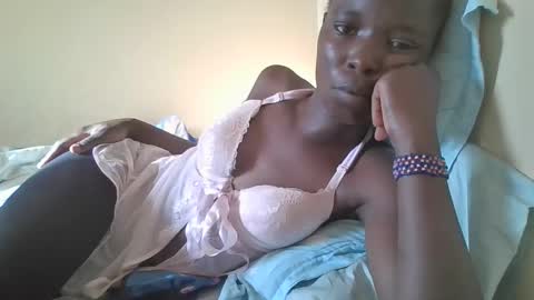 pretty_petite_ebony online show from 02.16.25