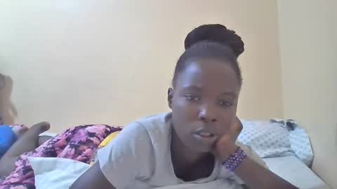 pretty_petite_ebony online show from 02.17.25