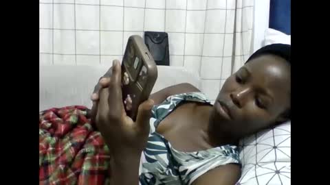pretty_petite_ebony online show from 06.07.26