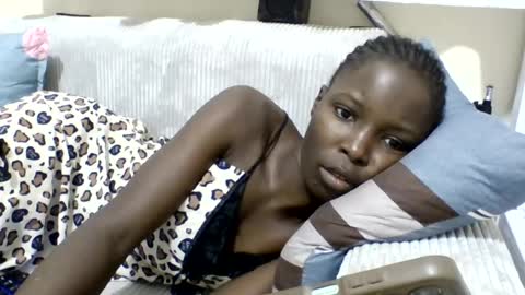 pretty_petite_ebony online show from 06.26.26
