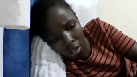 pretty_petite_ebony online show from 07.19.26