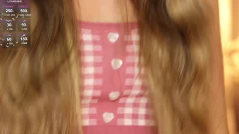 Snapshot of pretty_princess_elina chatting on 01.24.25 Elina online show from 01.24.25