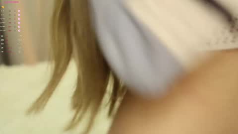 Snapshot of pretty_princess_elina chatting on 02.27.25 Elina online show from 02.27.25