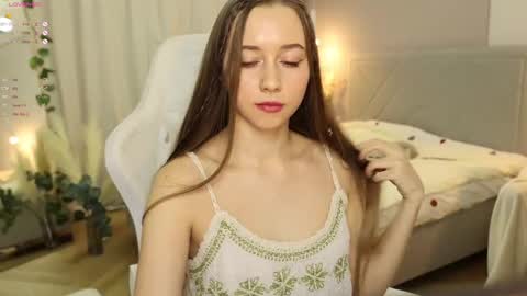 Snapshot of pretty_princess_elina chatting on 03.10.25 Elina online show from 03.10.25