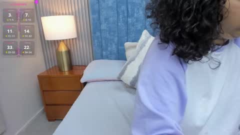 Daisy Flower online show from 09.11.25