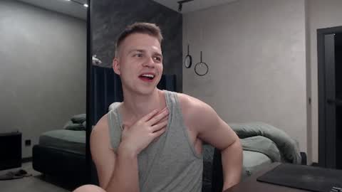 Snapshot of pretty_sweety chatting on 07.25.26 Justin online show from 07.25.26