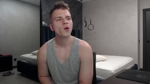 Snapshot of pretty_sweety chatting on 07.29.26 Justin online show from 07.29.26