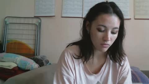 Snapshot of prettybella_7 chatting on 10.03.25 Bella online show from 10.03.25