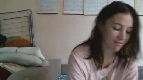 Snapshot of prettybella_7 chatting on 10.14.25 Bella online show from 10.14.25