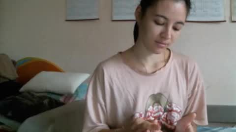 Snapshot of prettybella_7 chatting on 10.26.25 Bella online show from 10.26.25