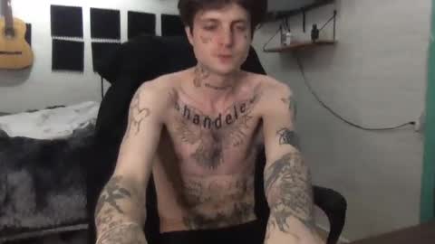 Snapshot of prettyboyszn chatting on 12.08.24 pretty boy online show from 12.08.24