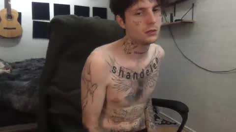 Snapshot of prettyboyszn chatting on 12.10.24 pretty boy online show from 12.10.24