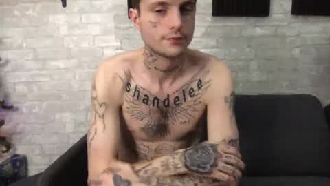 Snapshot of prettyboyszn chatting on 12.21.24 pretty boy online show from 12.21.24