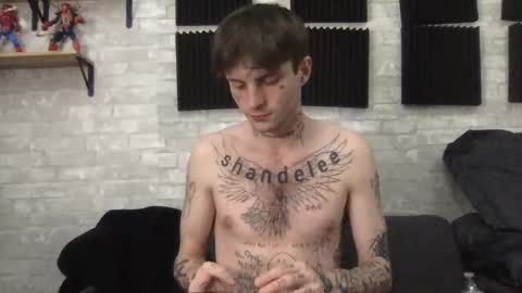 Snapshot of prettyboyszn chatting on 01.02.25 pretty boy online show from 01.02.25