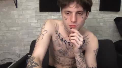 Snapshot of prettyboyszn chatting on 01.23.25 pretty boy online show from 01.23.25