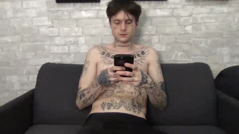 Snapshot of prettyboyszn chatting on 01.29.25 pretty boy online show from 01.29.25