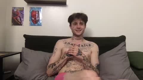 Snapshot of prettyboyszn chatting on 09.16.25 pretty boy online show from 09.16.25