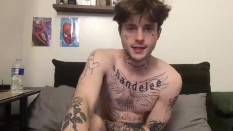 Snapshot of prettyboyszn chatting on 09.18.25 pretty boy online show from 09.18.25