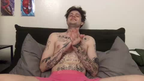 Snapshot of prettyboyszn chatting on 09.22.25 pretty boy online show from 09.22.25