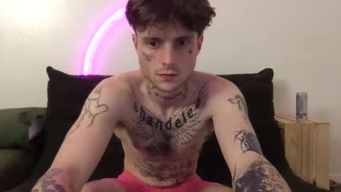 Snapshot of prettyboyszn chatting on 10.20.25 pretty boy online show from 10.20.25