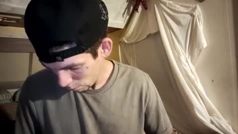 Prettyslangin69 FYPM online show from 12.21.24