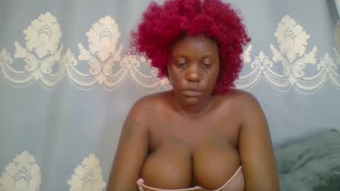 Snapshot of prettydarkskin002 chatting on 04.05.26 SHANIA online show from 04.05.26