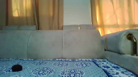 prettydulce online show from 10.03.25