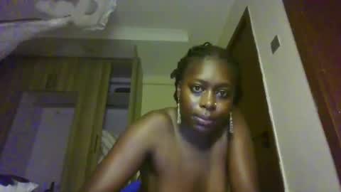 prettydulce online show from 04.21.26