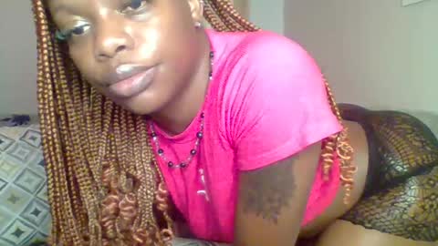 Snapshot of prettyela chatting on 07.05.26 PrettyEla online show from 07.05.26