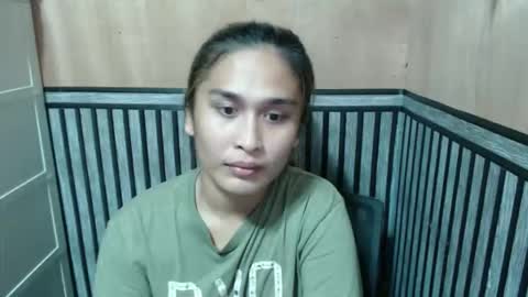 Snapshot of prettykate_04 chatting on 10.13.25 Kate online show from 10.13.25