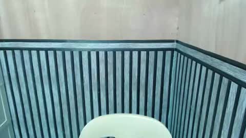 Snapshot of prettykate_04 chatting on 10.17.25 Kate online show from 10.17.25