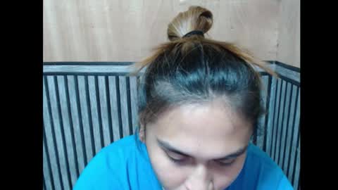 Snapshot of prettykate_04 chatting on 10.31.25 Kate online show from 10.31.25