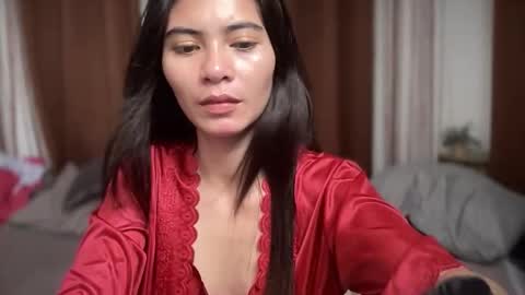 prettylittle_lady online show from 12.19.25