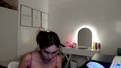Jovill Mays online show from 02.06.25