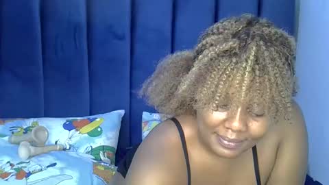 Snapshot of prettymel_ chatting on 09.25.25 prettymel_ online show from 09.25.25