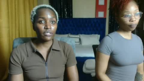 Snapshot of prettyquee chatting on 06.30.26 sasha online show from 06.30.26