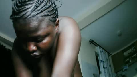 prettyreen online show from 10.18.25