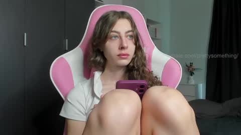 Snapshot of prettysomething chatting on 04.23.26 Sophie next stream will be at Monday i will wait you guys online show from 04.23.26