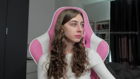 Snapshot of prettysomething chatting on 05.08.26 Sophie next stream will be at Monday i will wait you guys online show from 05.08.26