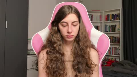 Snapshot of prettysomething chatting on 05.23.26 Sophie next stream will be at Monday i will wait you guys online show from 05.23.26
