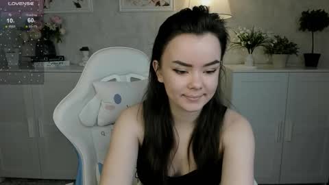 Snapshot of prettyyy_kitty chatting on 10.13.25 Kitty online show from 10.13.25